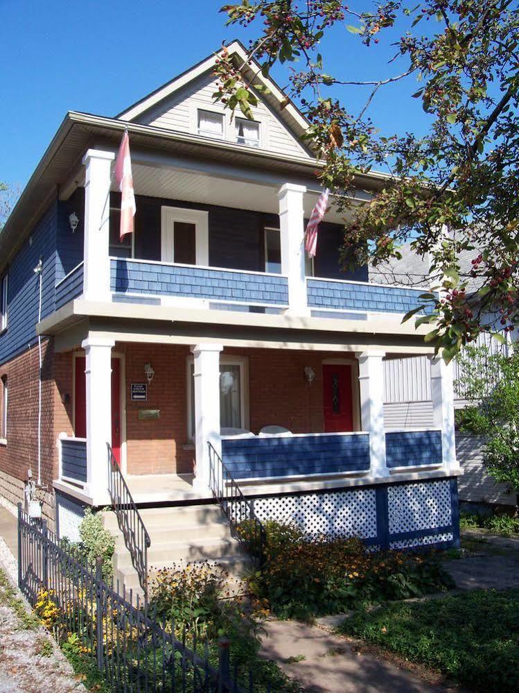 Bluecrest Bed And Breakfast Niagara Falls Esterno foto